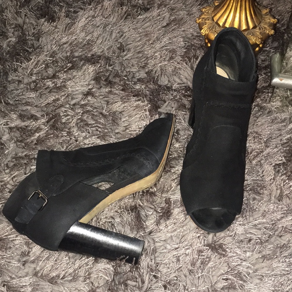 Vince Camuto booties
